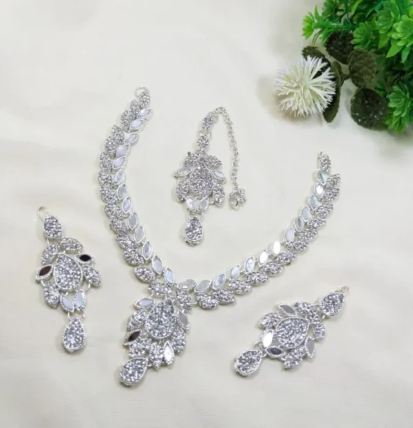 Luxury Jewelry Set for Women & Girls - Necklace, Earrings, and Tikka for Weddings & Parties